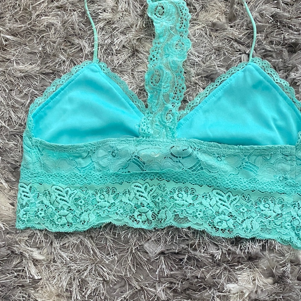 Flying Tomato Lace Bralette in Mint Green - Picture 3 of 6